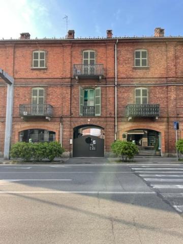 Apartament Bon Bon Del Corso Con Terrazzo E Aria Condizionata Asti Zewnętrze zdjęcie